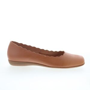 Trotters Womens Sabine Brown Shoes (NWT)